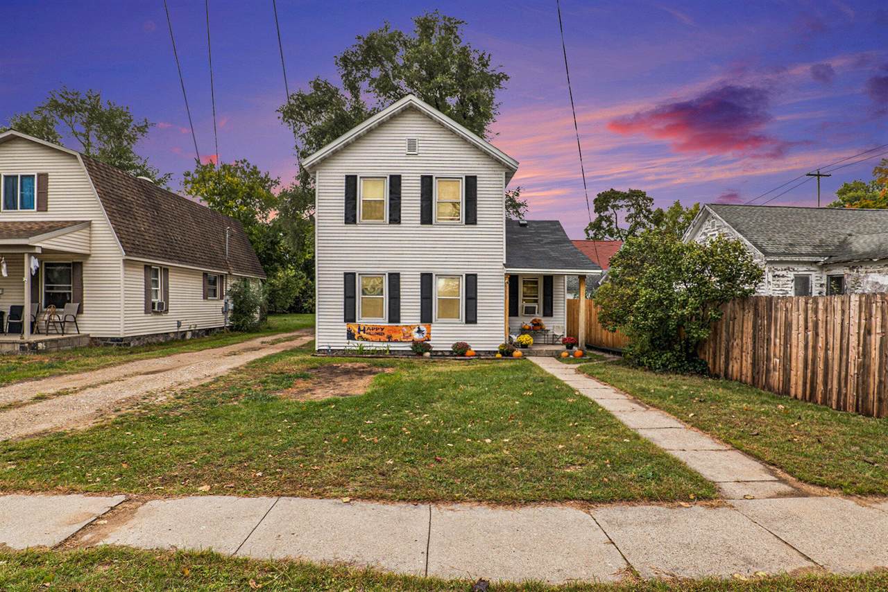 302 Charles Street - Photo 1