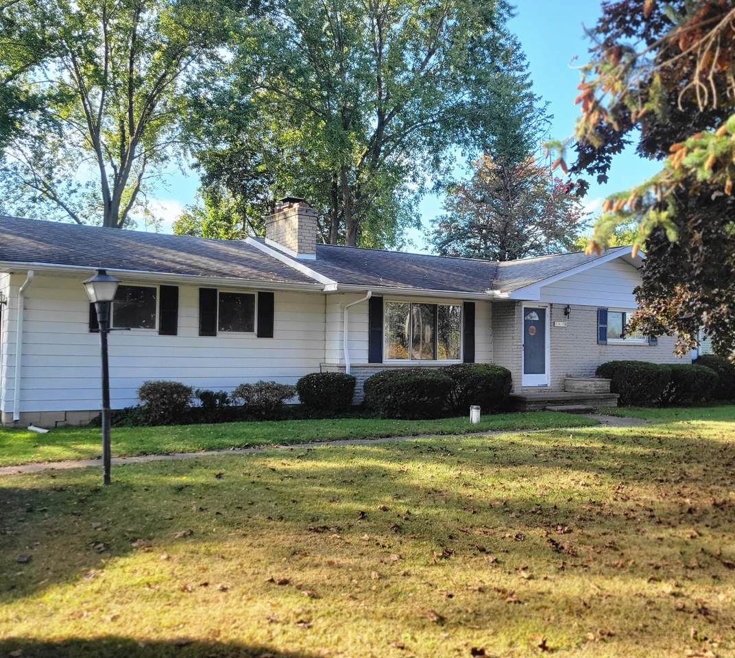 2479 Long Lake Road - Photo 1