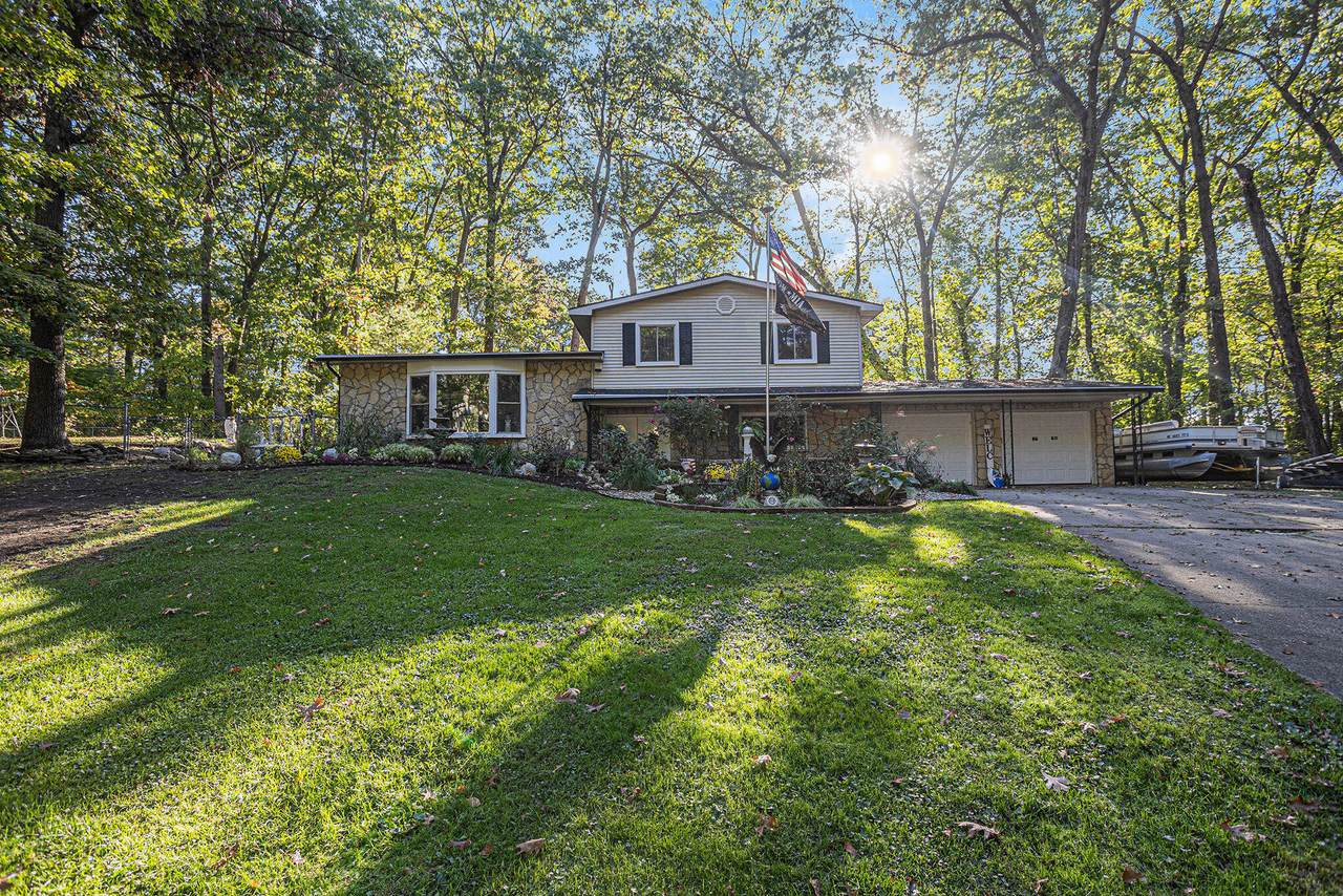 850 Sylvan Drive - Photo 1