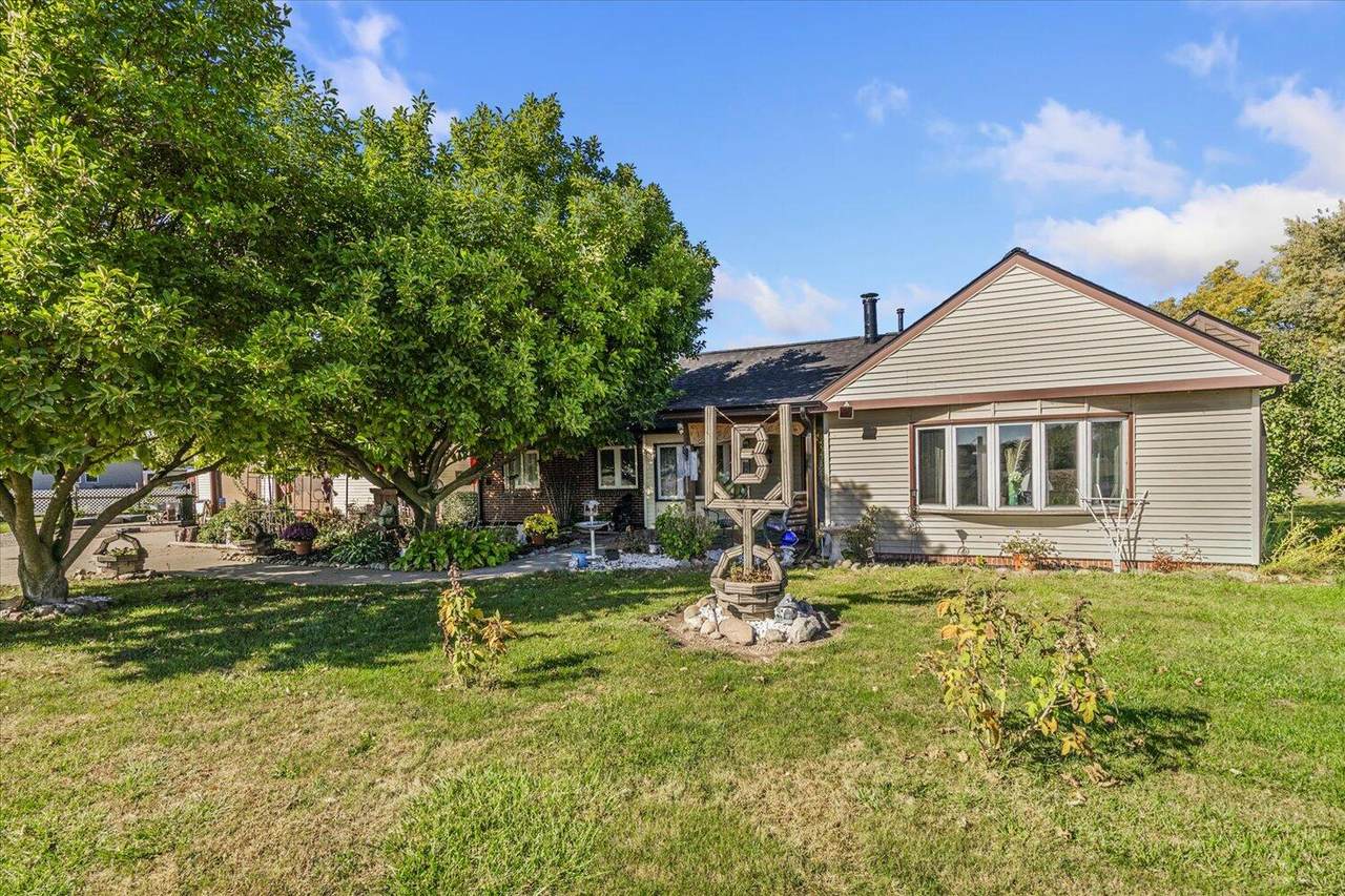 6113 Musgrove Highway - Photo 1