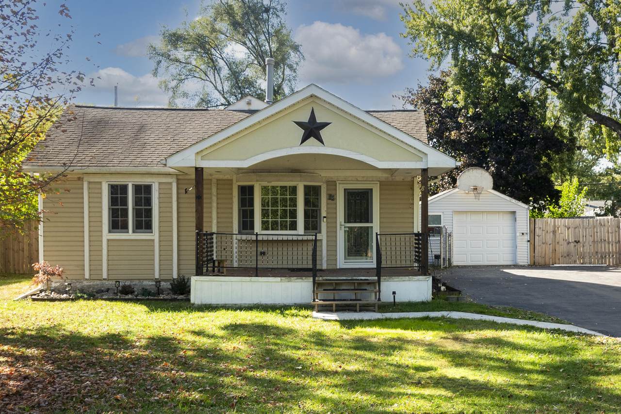 85 Doremus Avenue - Photo 1