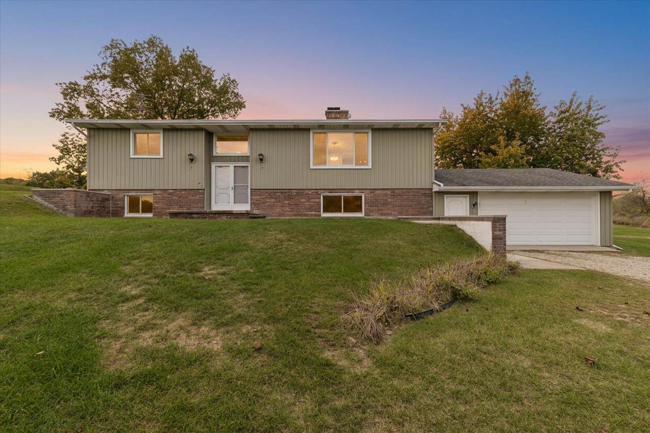 9424 Kies Road - Photo 1