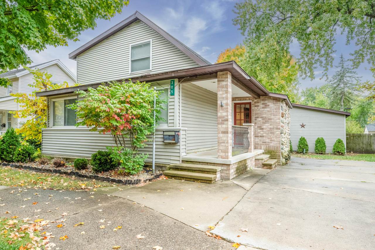 305 Main Street - Photo 1