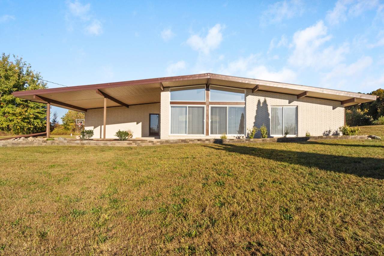 1149 Maynard Avenue - Photo 1