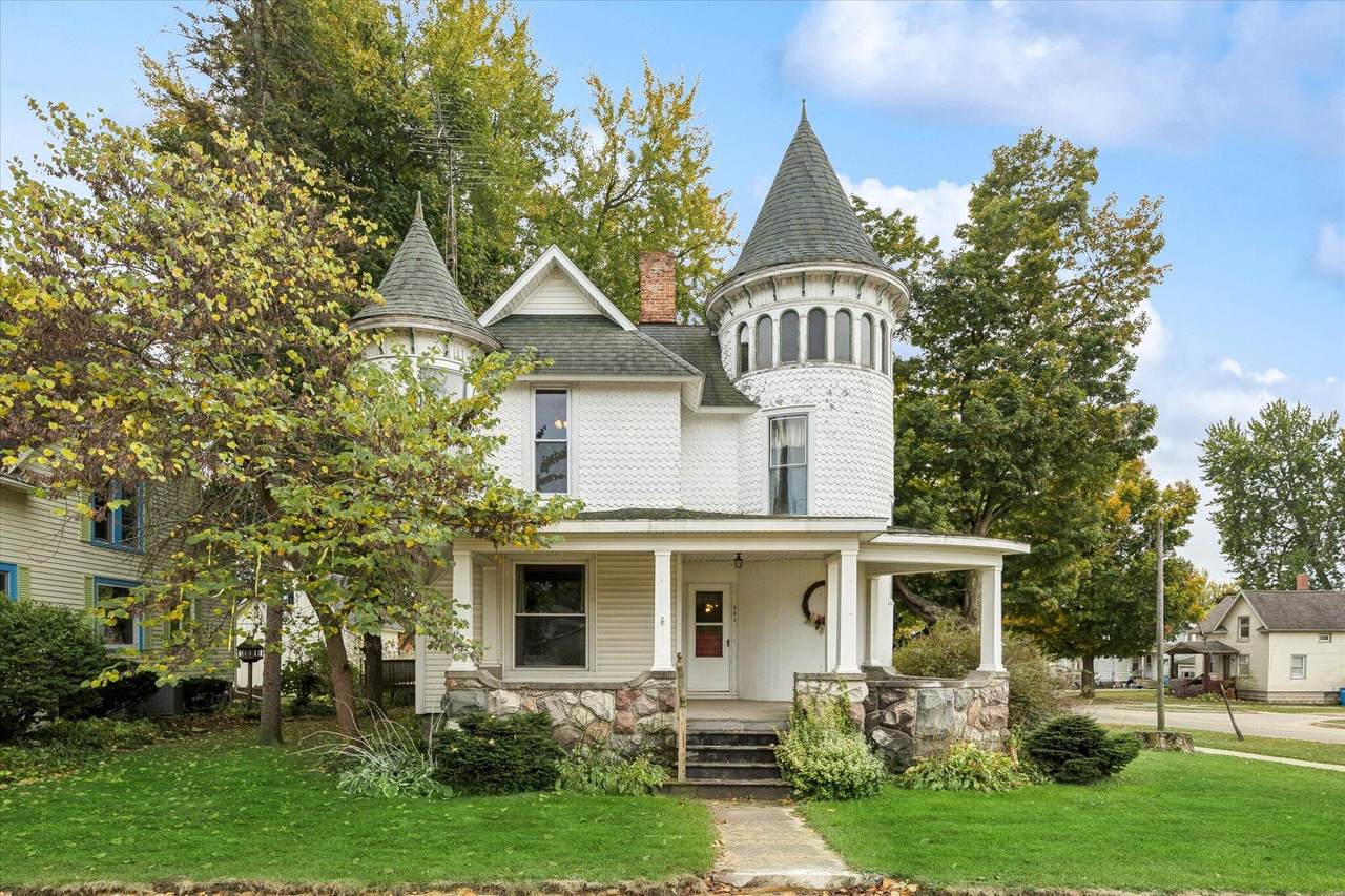 203 Michigan Street - Photo 1