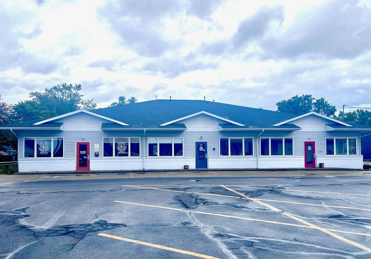 947 Broadway Avenue - Photo 1