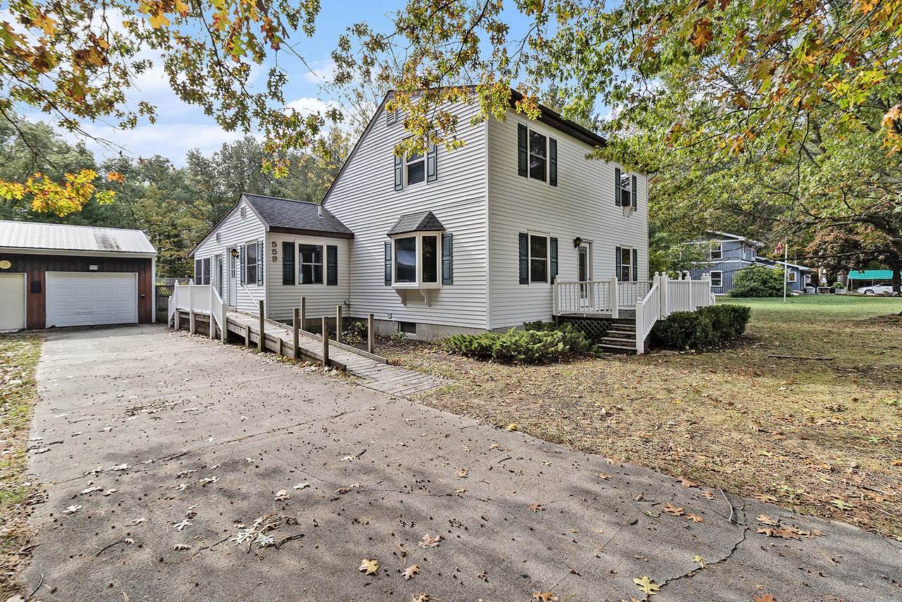 559 Sands Street - Photo 1