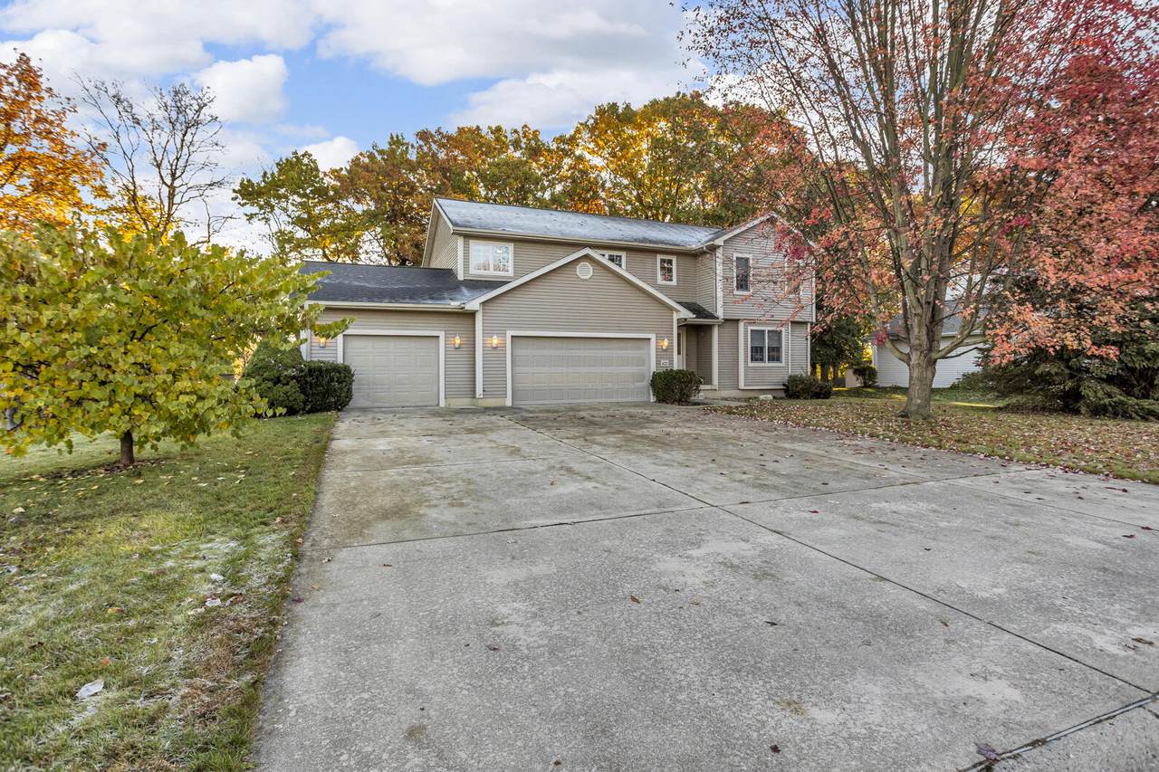 4223 Aspen Way - Photo 1