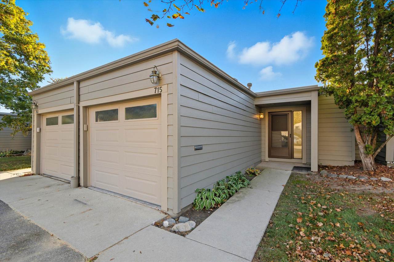 715 Skynob Drive - Photo 1