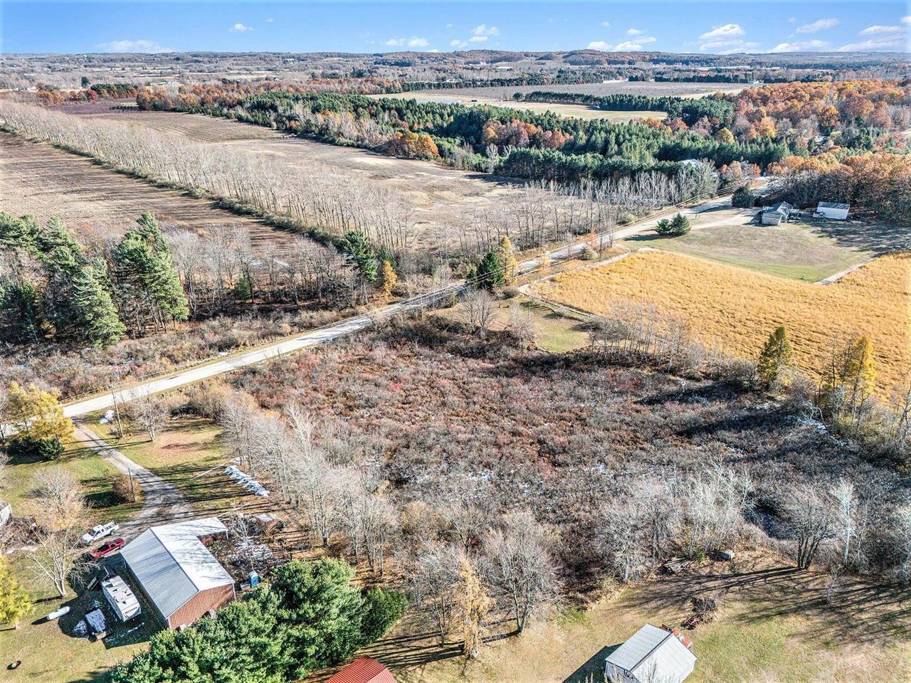 2707 48th Avenue - Photo 1