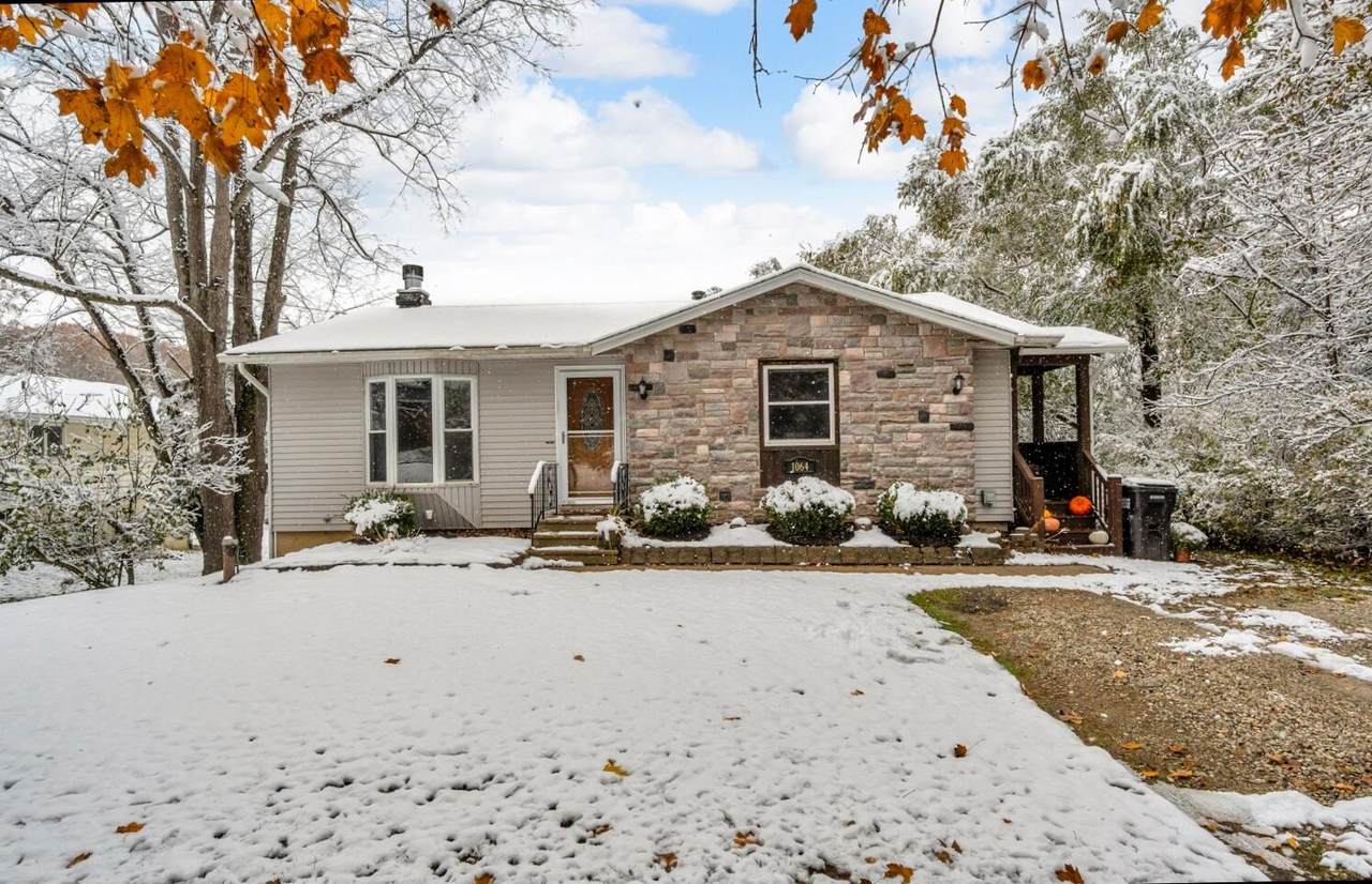 1064 Lake Marie Drive - Photo 1