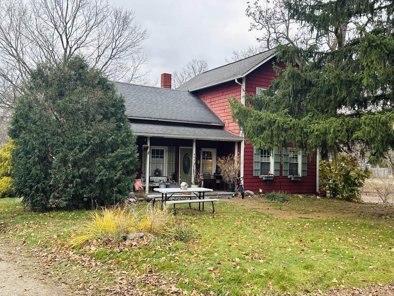 404 Ellen Street - Photo 1