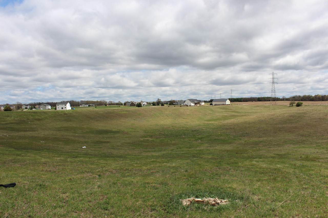 17105 Country Drive - Photo 1