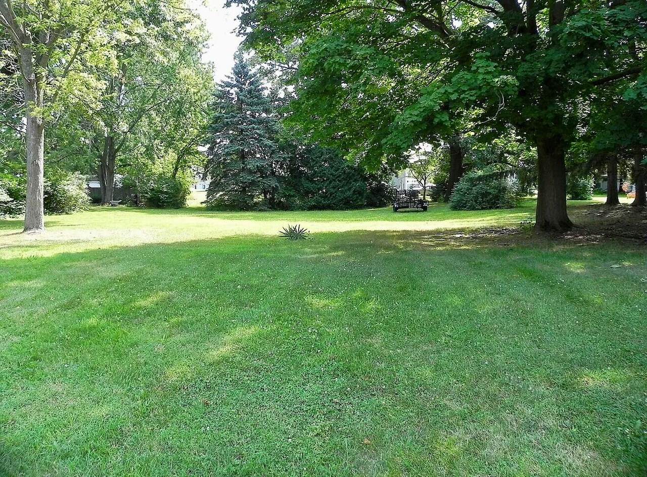 VL Bowman Street - Photo 1