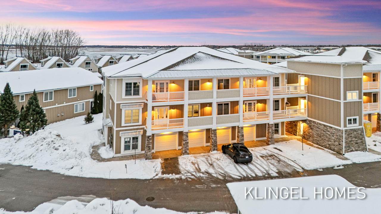 930 Savidge Street - Photo 1