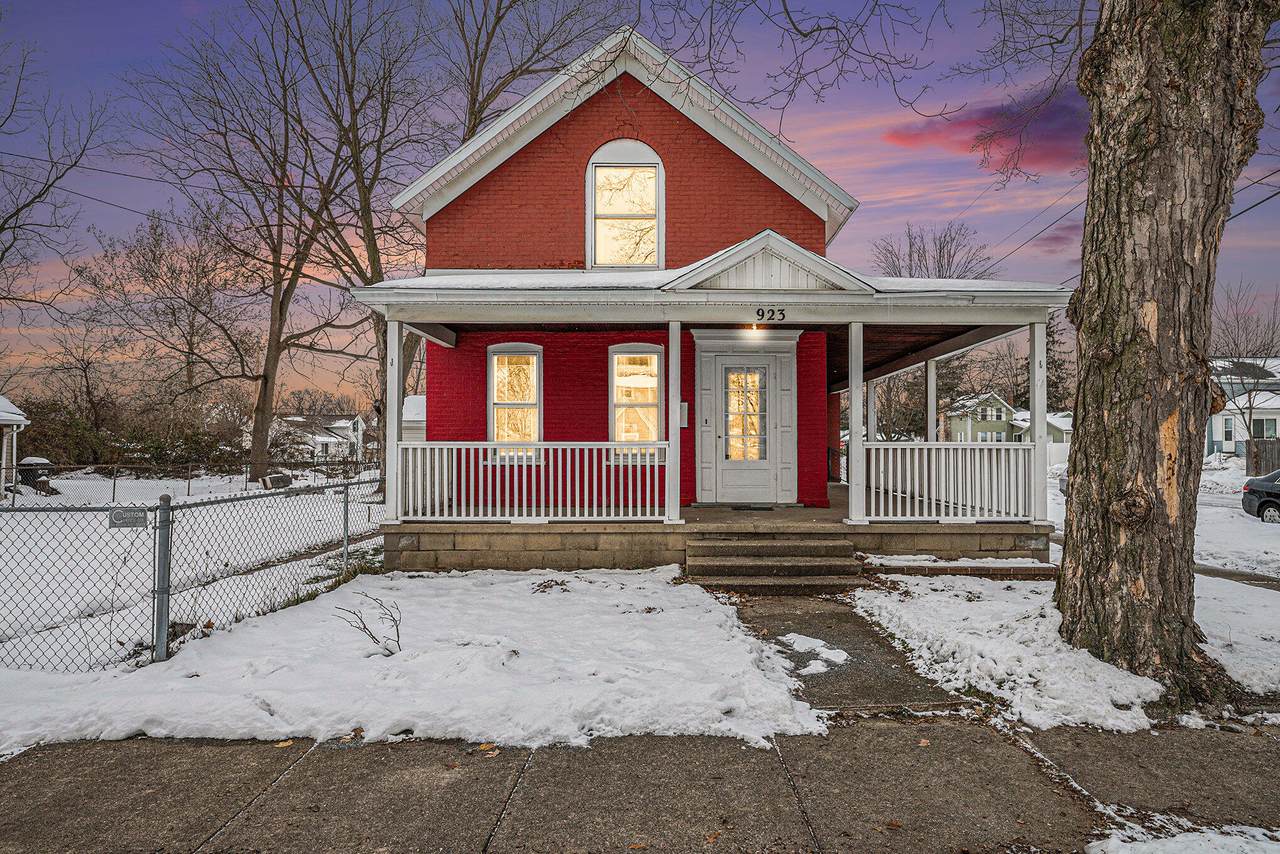 923 Regent Street - Photo 1