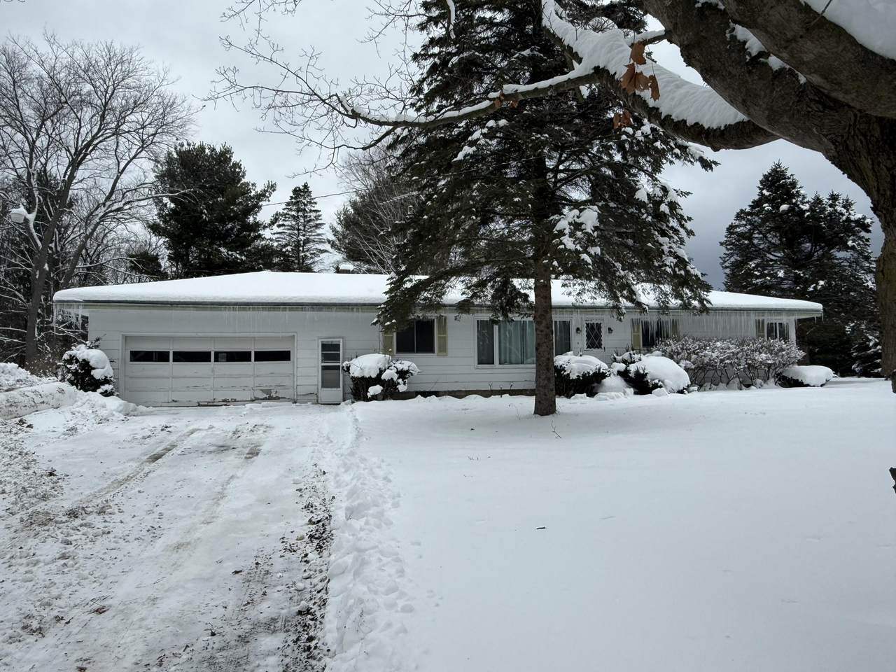 2404 Arthur Road - Photo 1