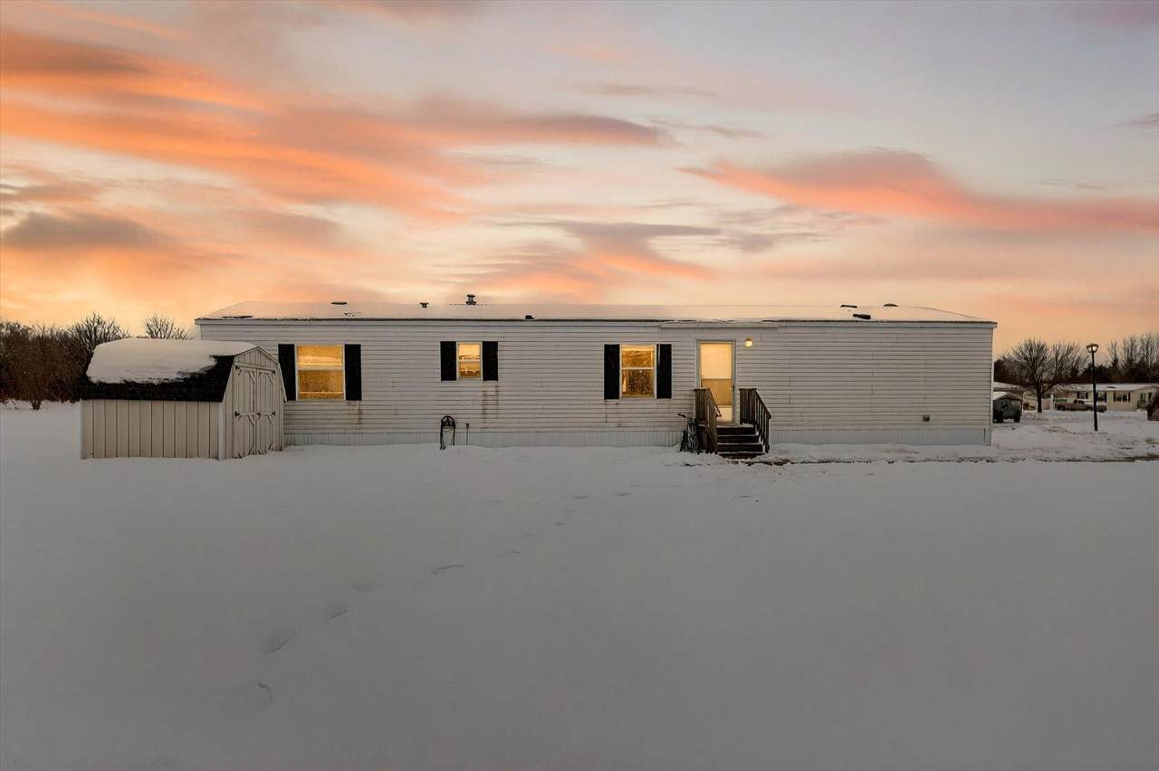 1125 Russell Street - Photo 1