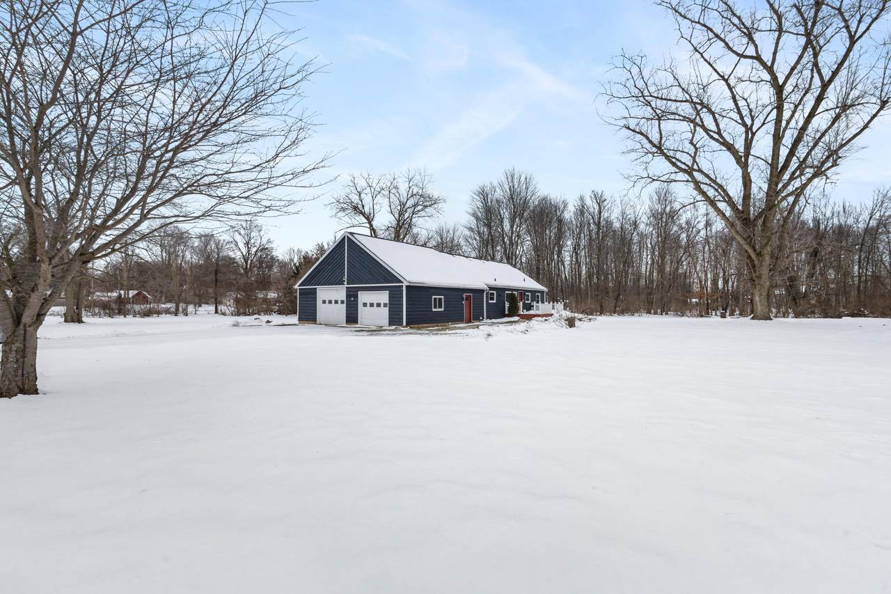 557 James Street - Photo 1