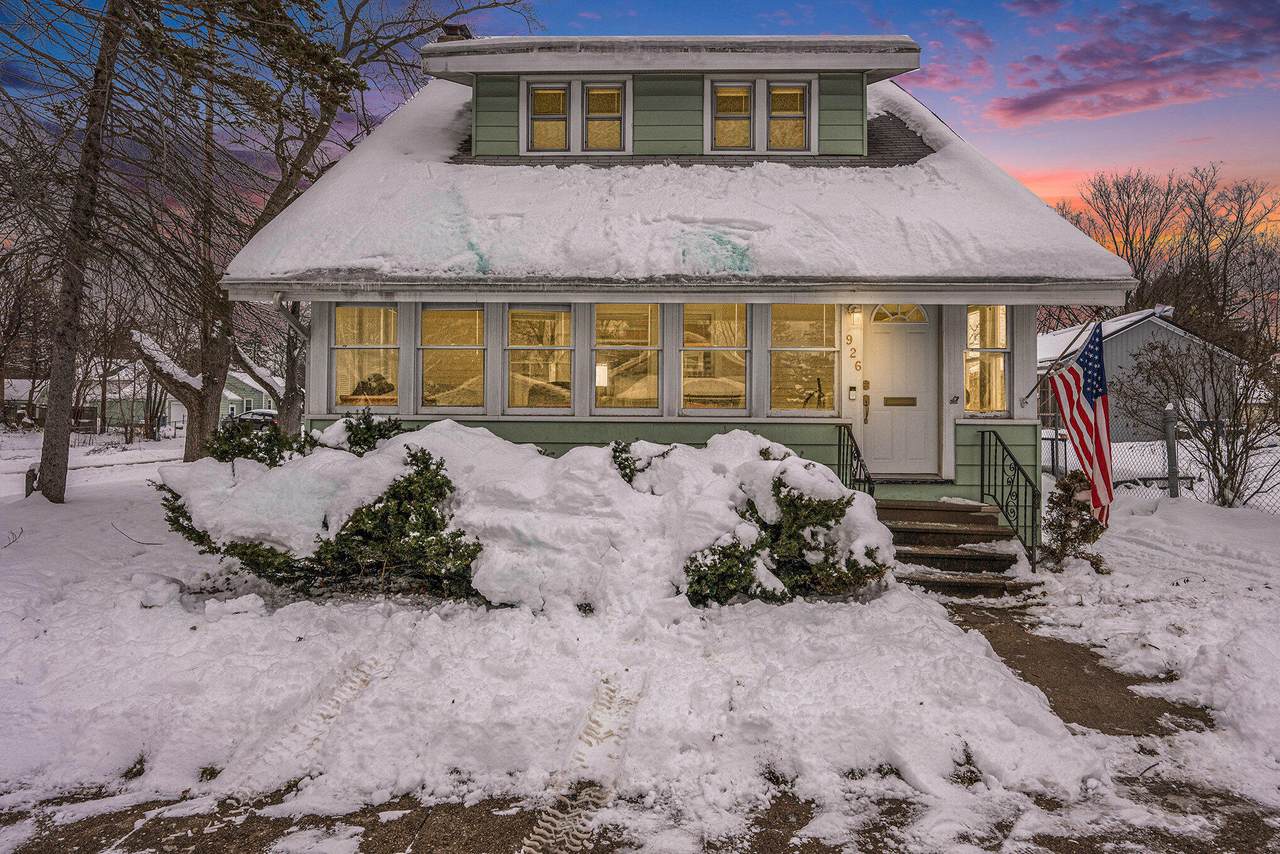 926 Washburn Avenue - Photo 1