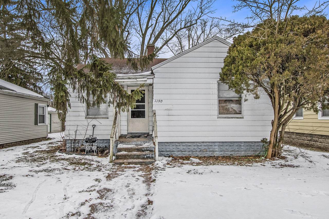 1190 Monroe Street - Photo 1