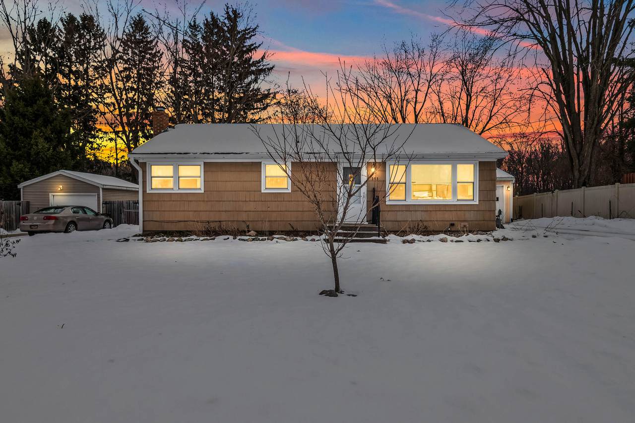 313 Michigan Street - Photo 1