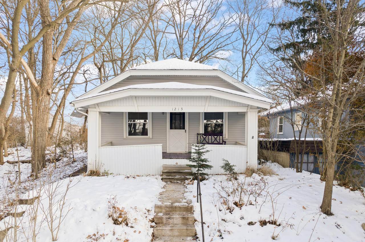 1215 Loeser Avenue - Photo 1