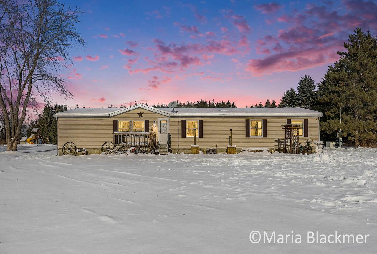 1451 Charles Road - Photo 1