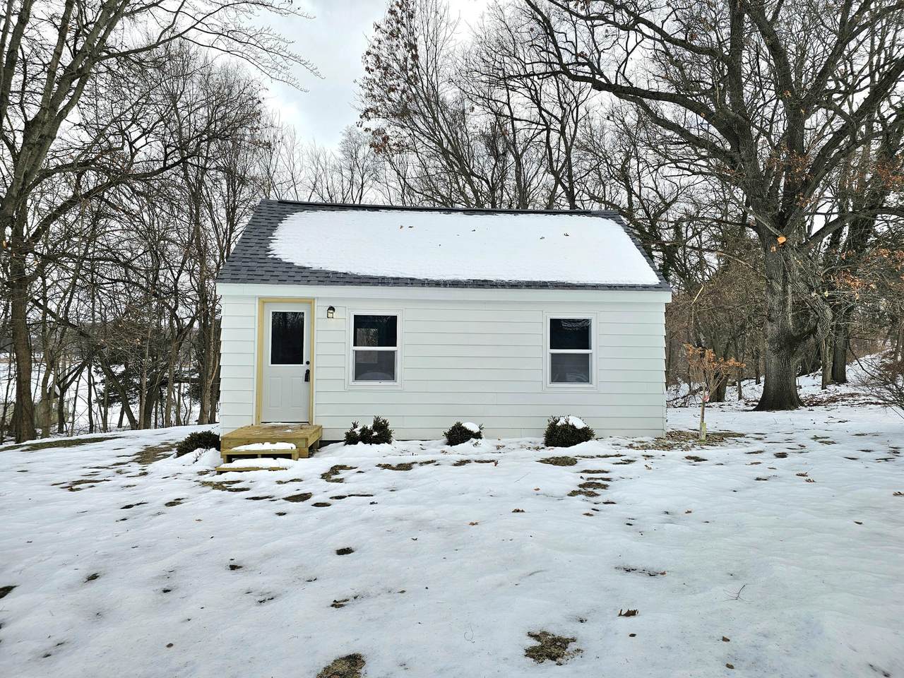 19916 Us-12 - Photo 1