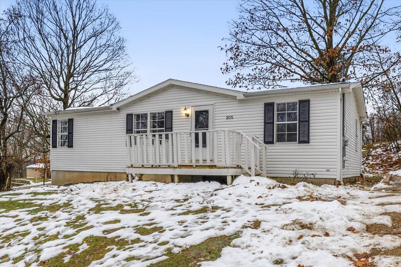 205 Monroe Street - Photo 1