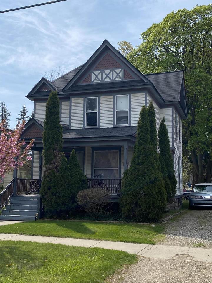 611 Minor Avenue - Photo 1