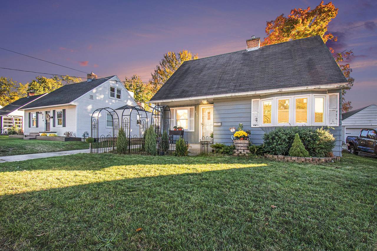 856 Colrain Street - Photo 1