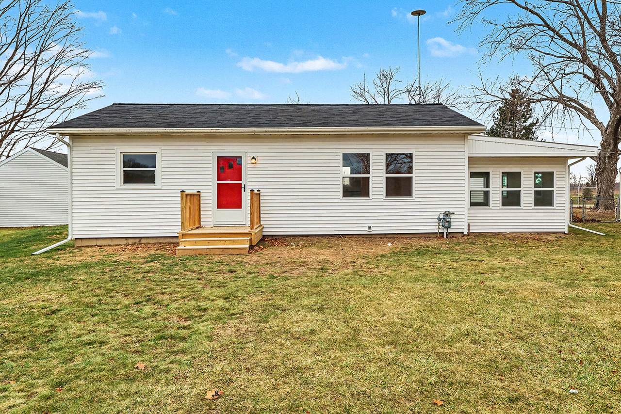 1048 Kalamazoo Avenue - Photo 1