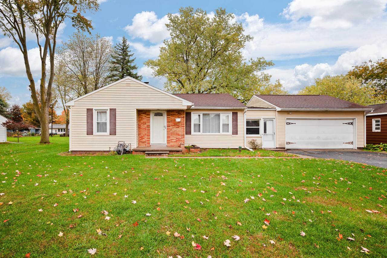 2741 Sharon Drive - Photo 1