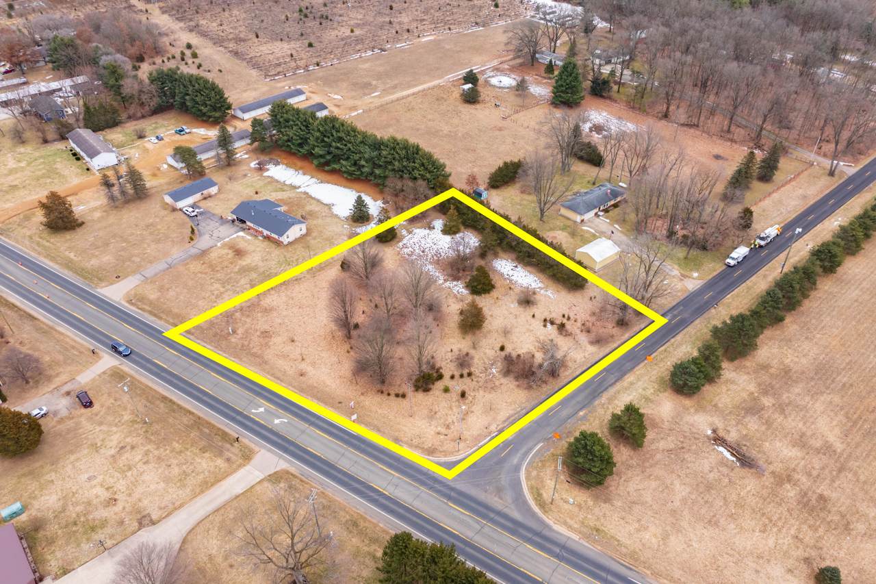 22889 Red Arrow Highway - Photo 1