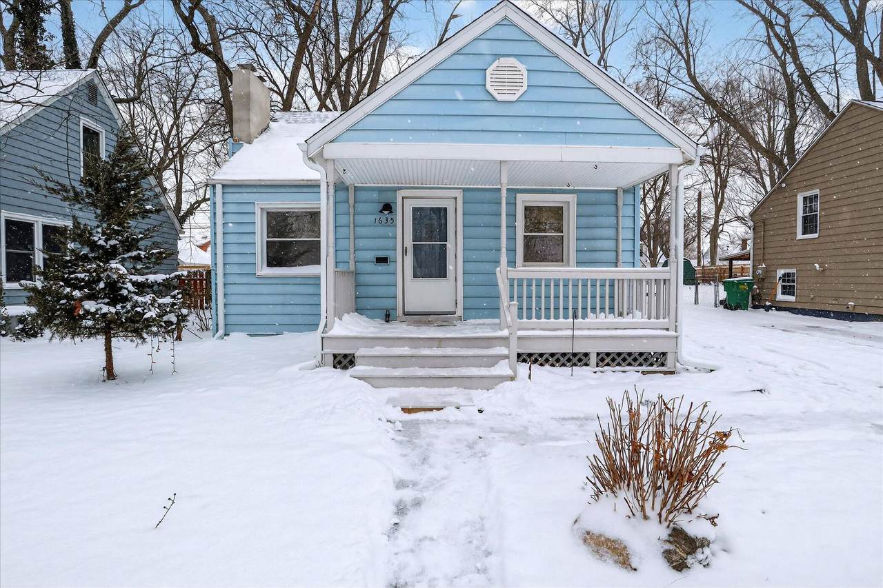1635 Cass Street - Photo 1