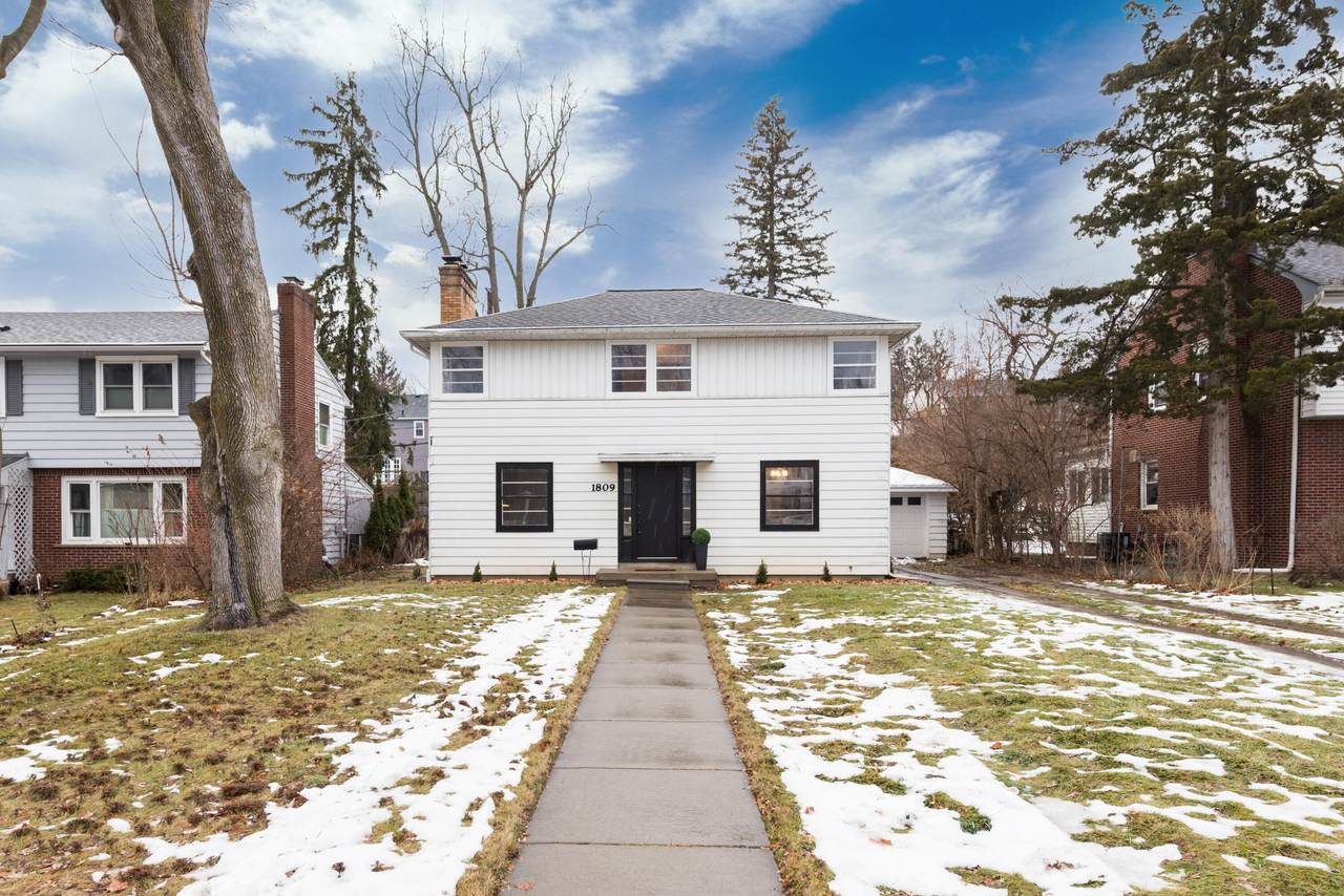 1809 Stadium Boulevard - Photo 1