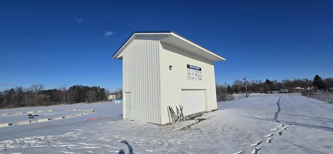 500 Home Street - Photo 1