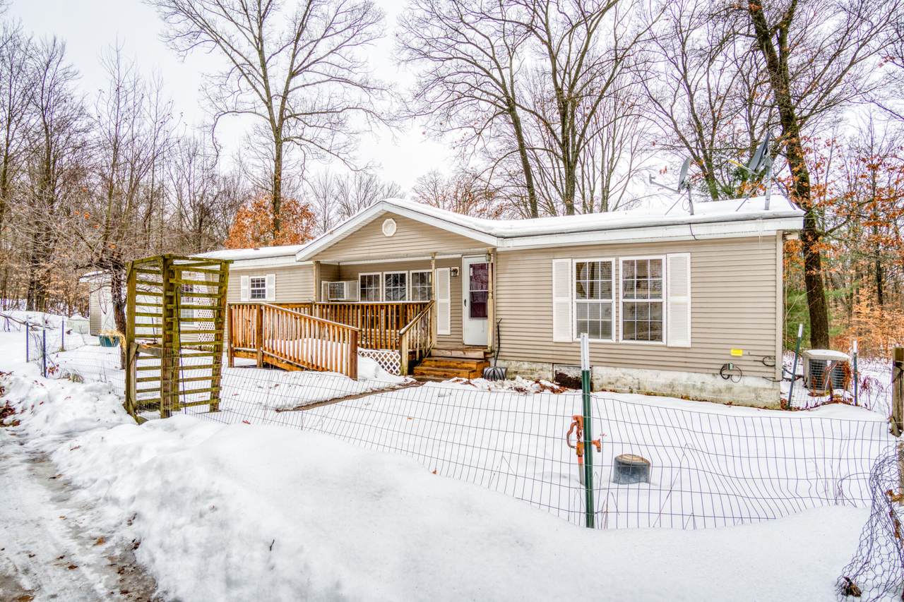 1041 Poplar Avenue - Photo 1