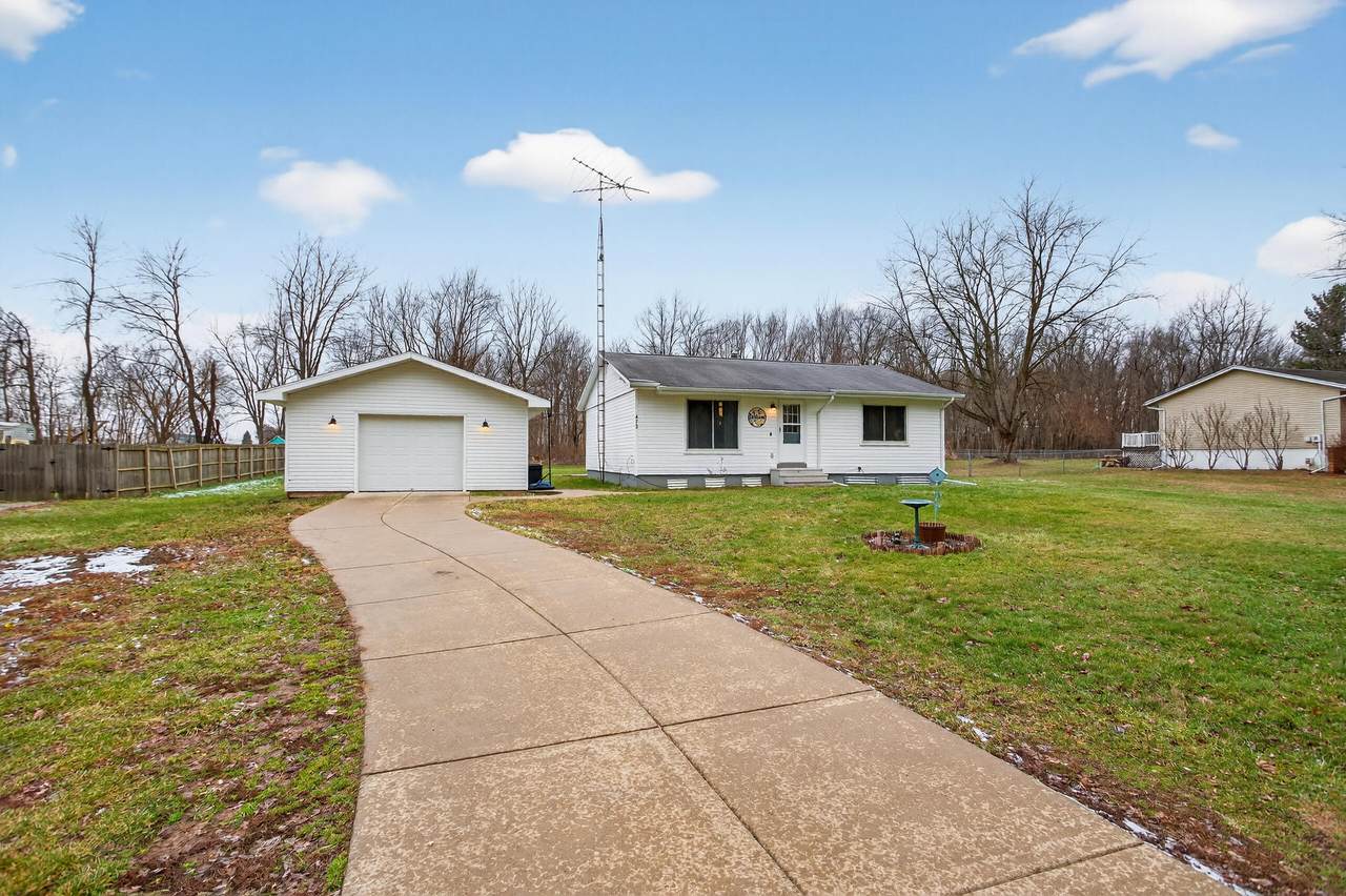 472 Maitland Drive - Photo 1