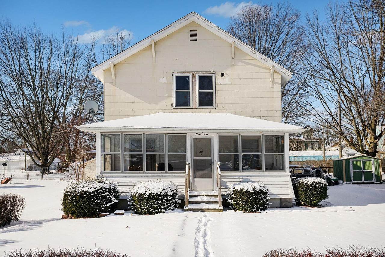 106 Lincoln Street - Photo 1