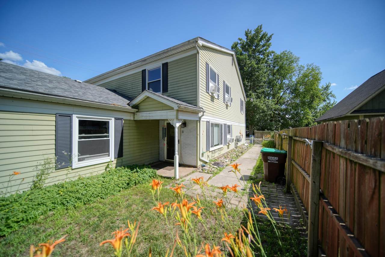 317 Clark Street - Photo 1