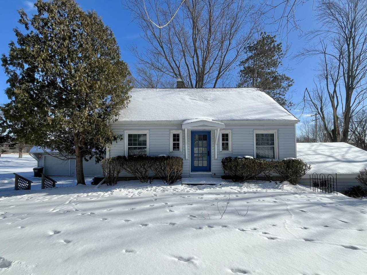 5949 Draper Road - Photo 1