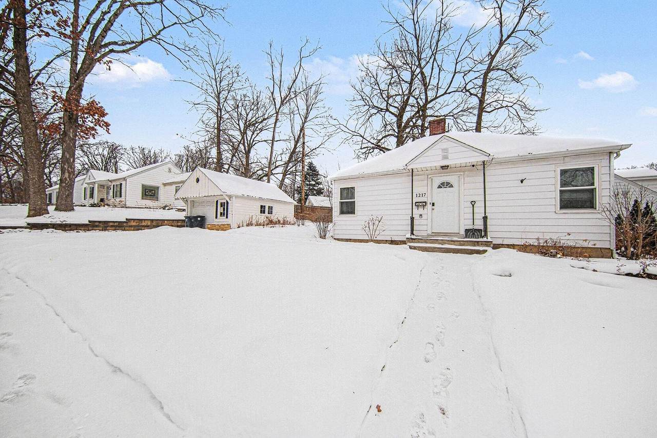 1217 Birk Avenue - Photo 1