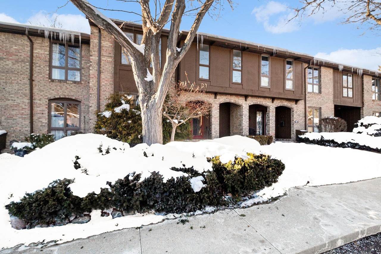 654 Greenhills Drive - Photo 1