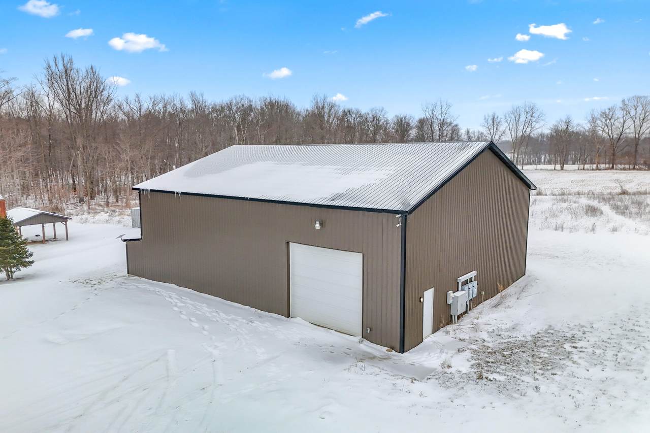 9055 Kellogg Drive - Photo 1