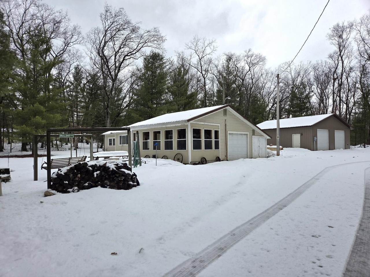 9852 Birchwood Dr. - Photo 1