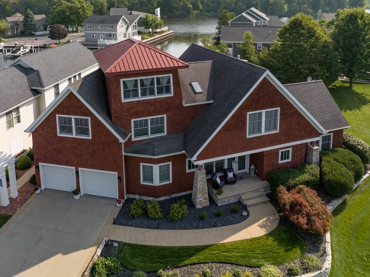 2491 Bay Pointe Drive - Photo 1