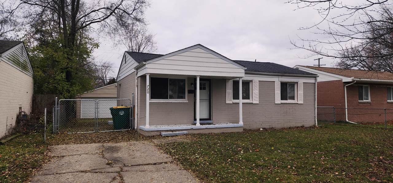 720 Calder Avenue - Photo 1