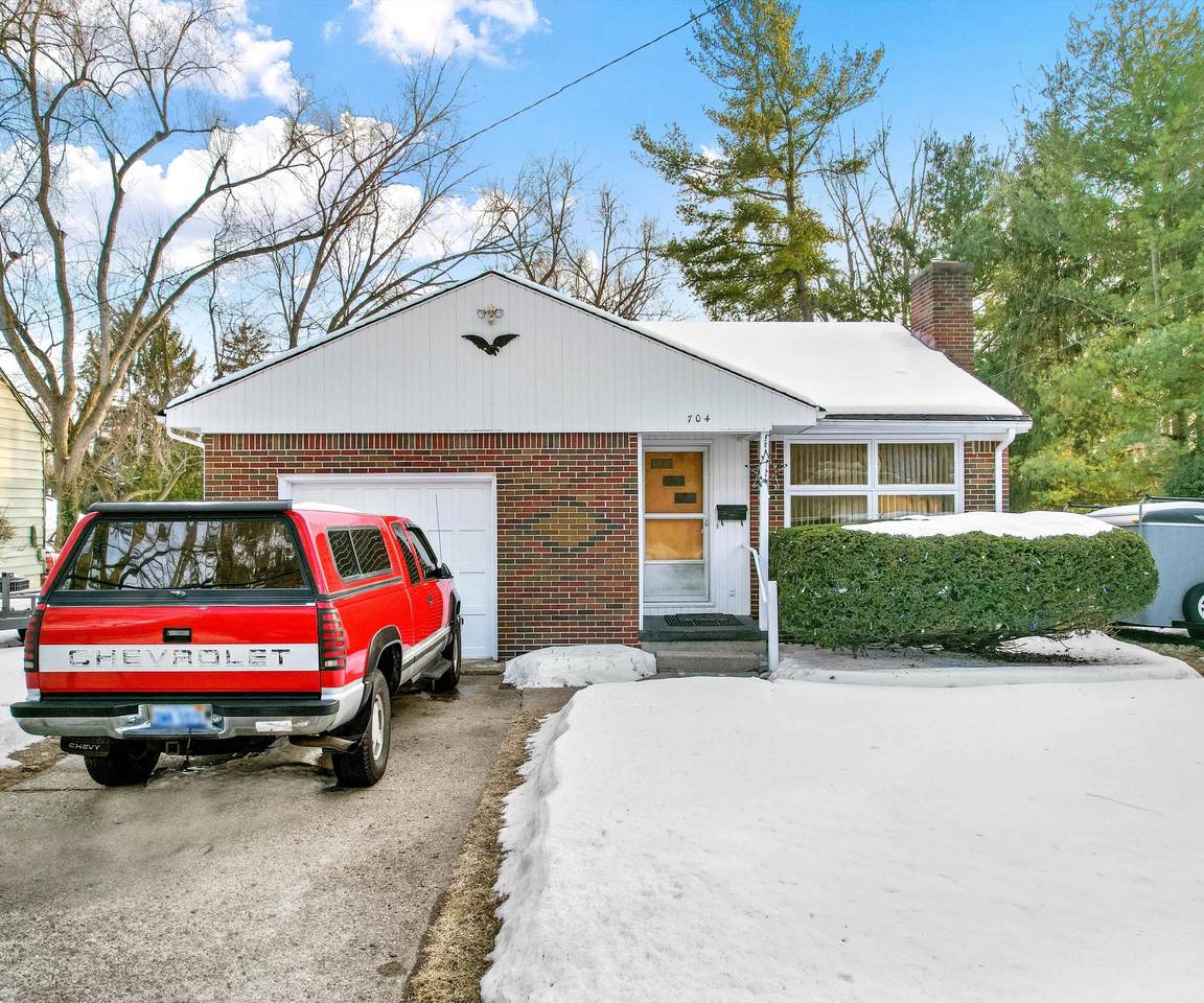 704 Amherst Avenue - Photo 1